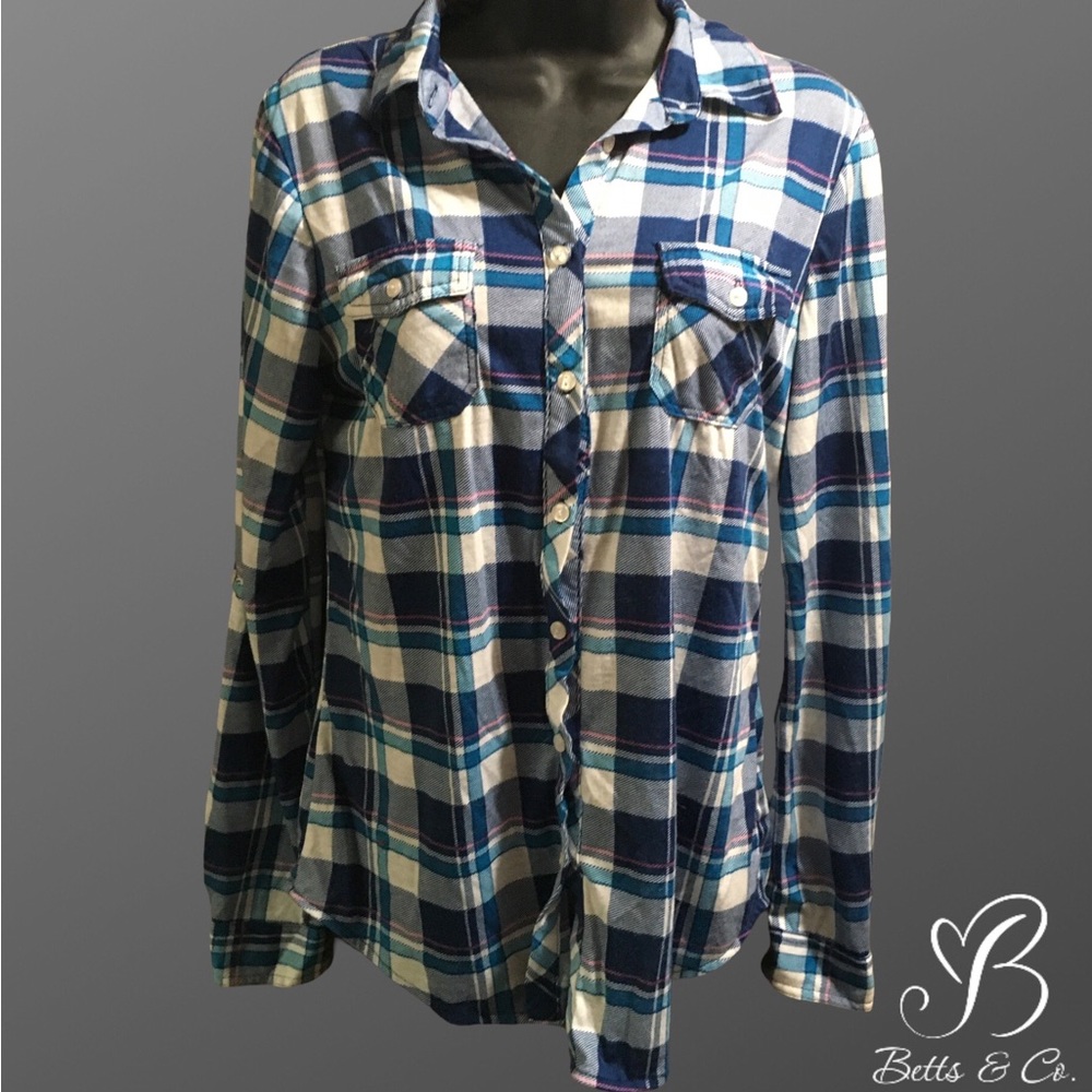 Plaid Button-up 🥏